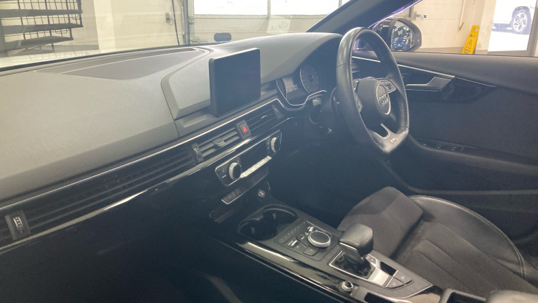 Audi A4 35 TDI Black Edition 5dr S Tronic Diesel Estate